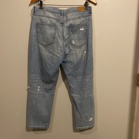 American Eagle | Ripped Mom Jean - Picture 3 of 3